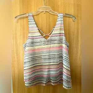 Size large tank top